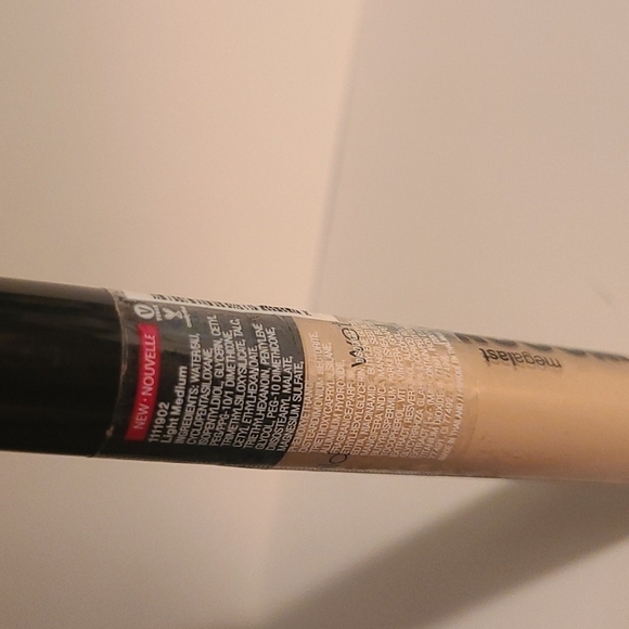 Wet n Wild Megalast Incognito Lot - Picture 4 of 7